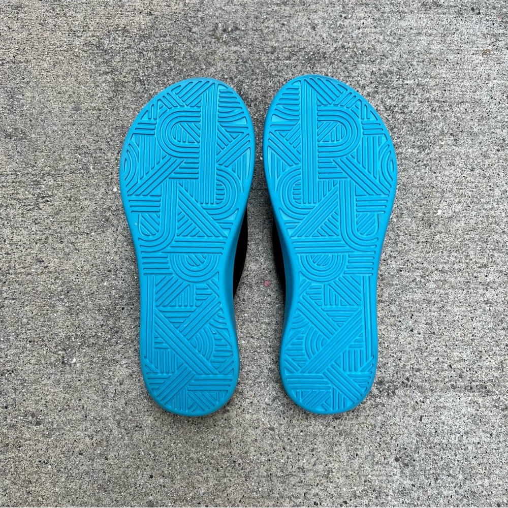 WMNS NIKE ULTRAS COMFORTS THONGS THNG 3 III LIGHT TIFFANY TEALS BLACKS FOOT FLIP - Picture 8 of 8